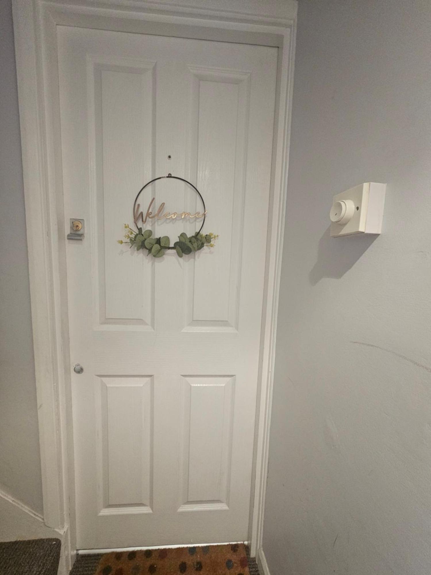 St Albans City Stays - Near Luton Airport - St Albans Abbey & City Train Station - Close To London- Harry Potter World - The Odyssey Cinema - Abbey Cathedral- Contractors I Business I Leisure- Sleeps Upto 6 People Exterior foto